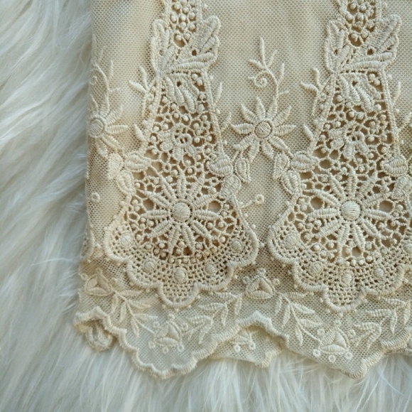 Asos Petite High Waist Lace and Mesh Lined Shorts - Picture 4 of 8